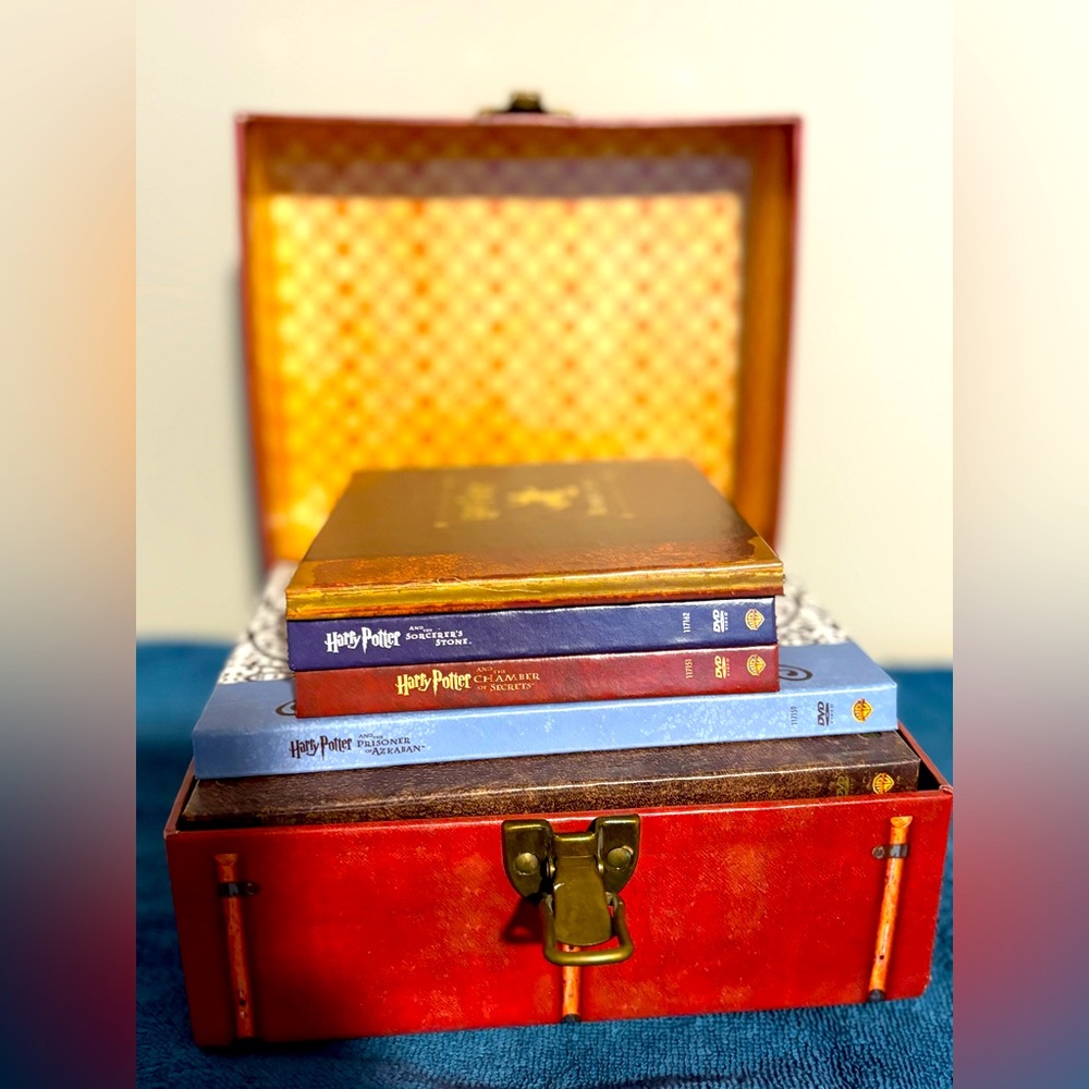 RARE Harry Potter Book/DVD Set with Red Box